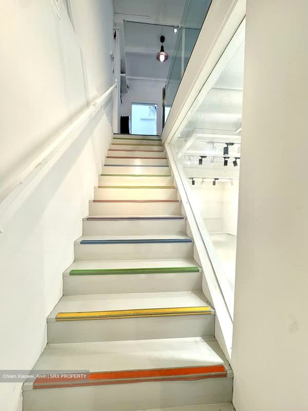 North Bridge Road (D7), Retail #547845751